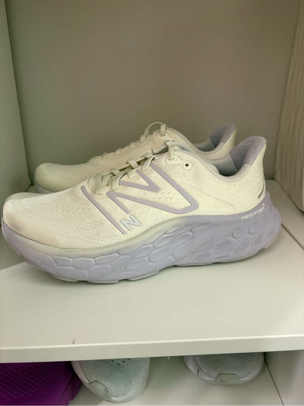 New Balance Women/Men Athletic Shoes - White - Picture 4 of 6